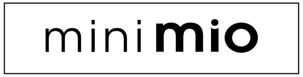 A black and white logo with the word minimo.