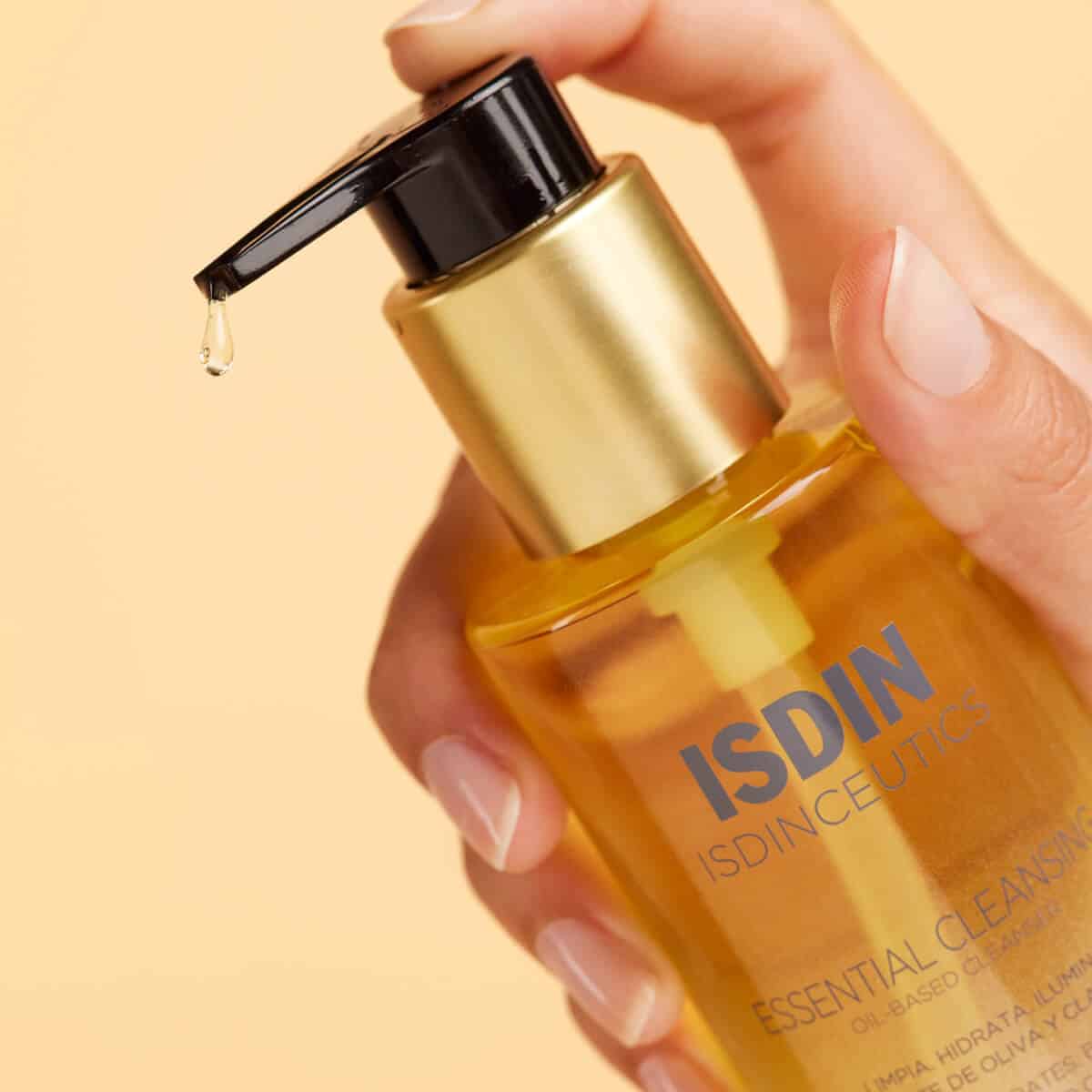 ISDIN Isdinceutics Essential Cleansing 200ml 2 ISDIN Isdinceutics Essential Cleansing 200ml